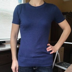 Blue fitted sweater t-shirt